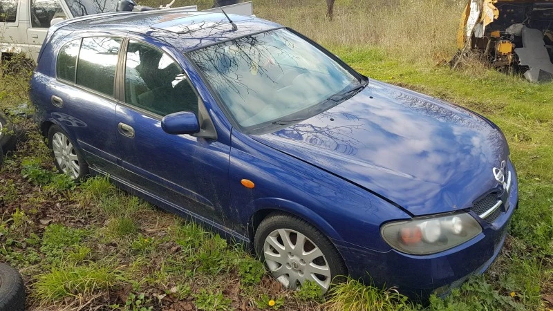 Nissan Almera 2.2 DCI/1.8 16V, снимка 3 - Автомобили и джипове - 40283561