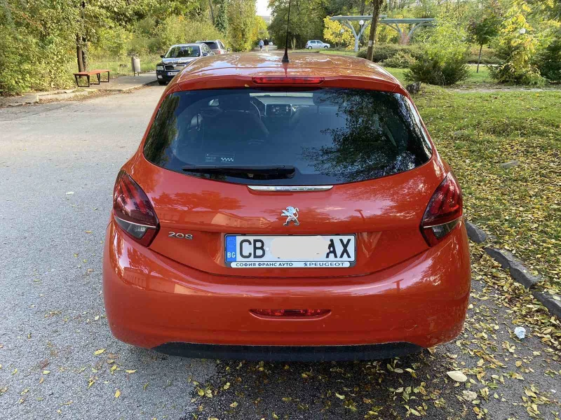 Peugeot 208 Бензин от България, снимка 6 - Автомобили и джипове - 47615562