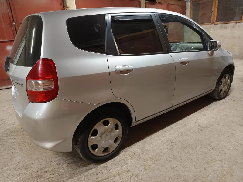 Honda Jazz 1.4 i-DSI, снимка 9 - Автомобили и джипове - 47780014