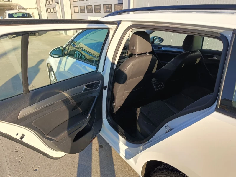 VW Golf Variant 1.6TDI  German edition, снимка 9 - Автомобили и джипове - 48031251