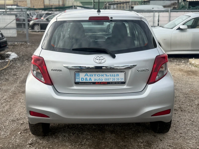 Toyota Yaris 1.33i Швейцария Евро5. 6скорости, снимка 9 - Автомобили и джипове - 48803029