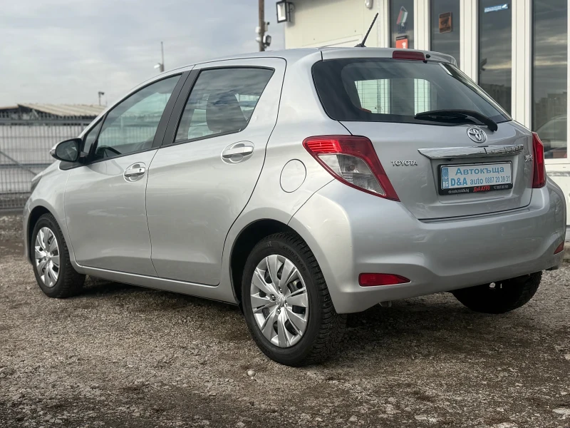 Toyota Yaris 1.33i Швейцария Евро5. 6скорости, снимка 7 - Автомобили и джипове - 48803029