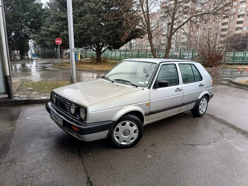 VW Golf 1.6 Gas, снимка 3 - Автомобили и джипове - 49324502