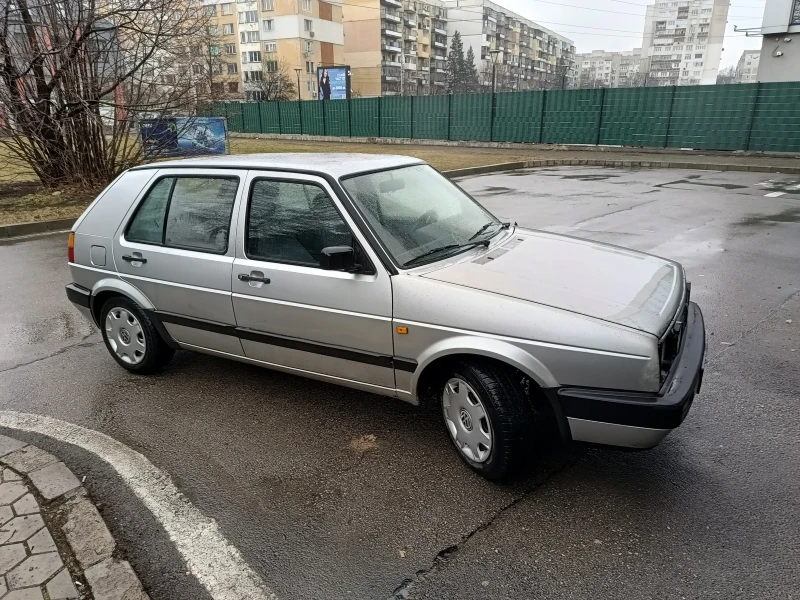 VW Golf 1.6 Gas, снимка 2 - Автомобили и джипове - 49324502