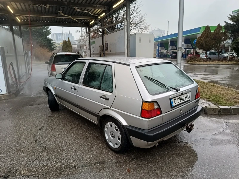 VW Golf 1.6 Gas, снимка 5 - Автомобили и джипове - 49324502