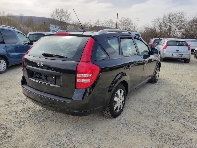 Kia Ceed 1.6 бензин , снимка 5 - Автомобили и джипове - 49566424