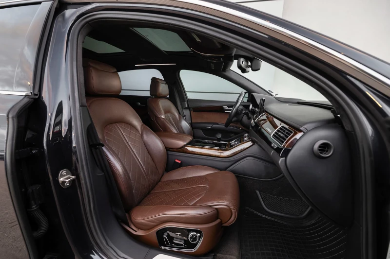 Audi A8, снимка 11 - Автомобили и джипове - 52209867