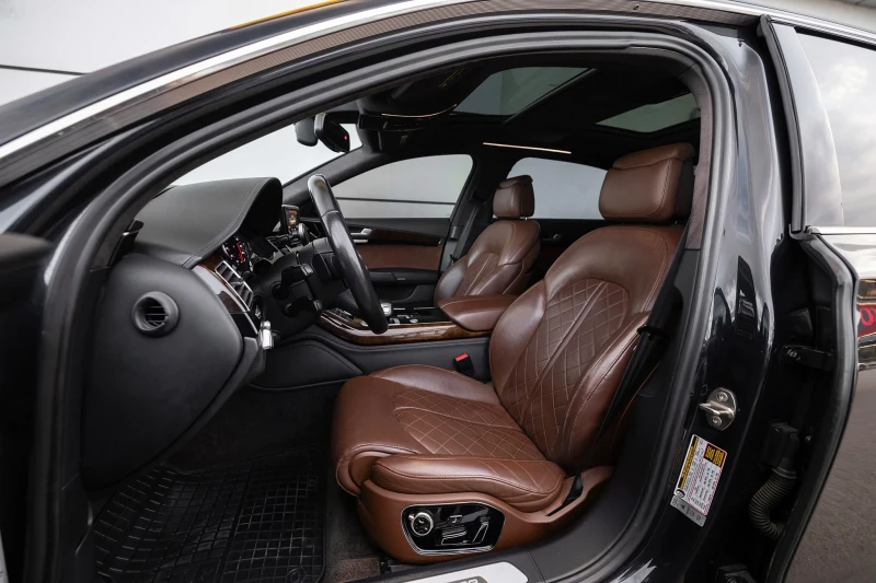 Audi A8, снимка 7 - Автомобили и джипове - 52209867