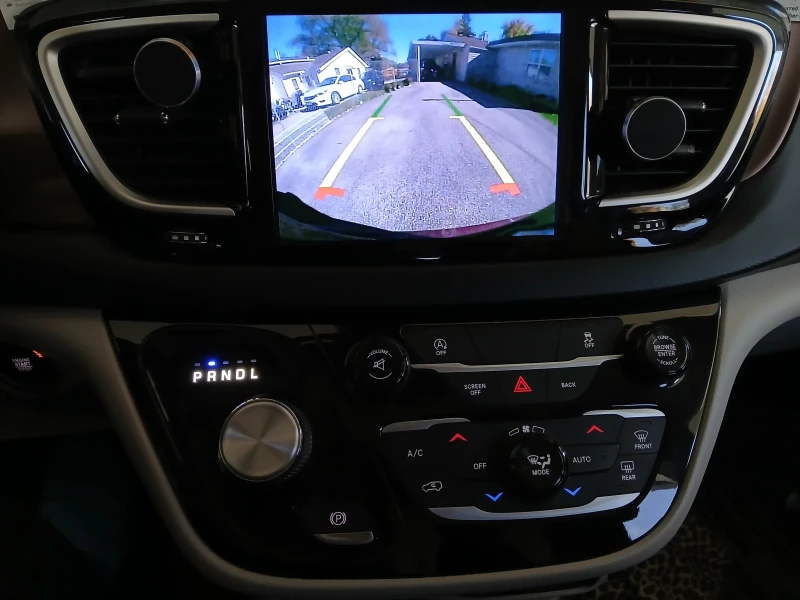 Chrysler Pacifica 8 passengers, снимка 7 - Автомобили и джипове - 52283839