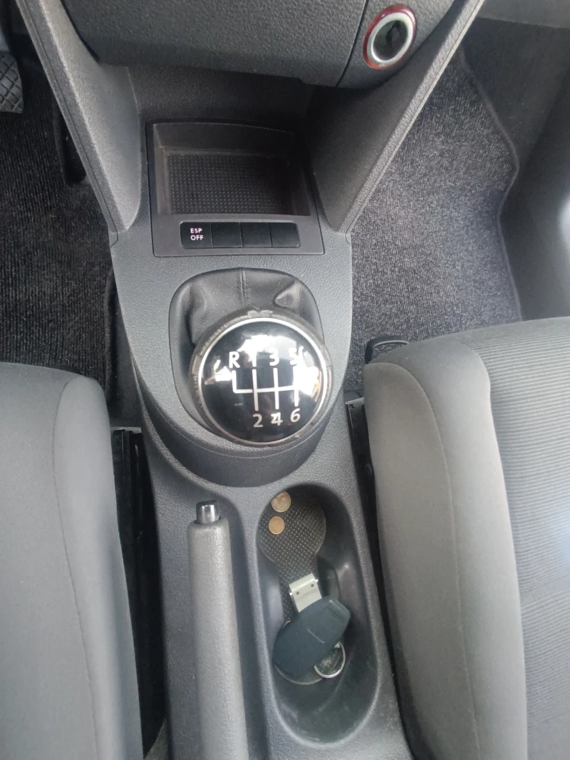 VW Touran 1.9 TDI 7 местен , снимка 5 - Автомобили и джипове - 52422397