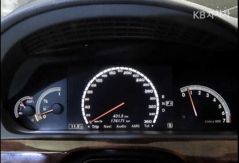 Mercedes-Benz S 500 AMG* PACK* FACELIFT* ПОДГРЕВ* ОБДУХВАНЕ* КАМЕРА* К, снимка 11 - Автомобили и джипове - 53284991