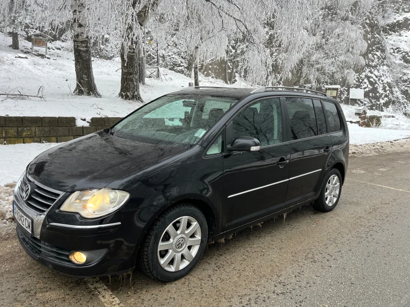 VW Touran 2.0 140 TDI, снимка 2 - Автомобили и джипове - 53359773
