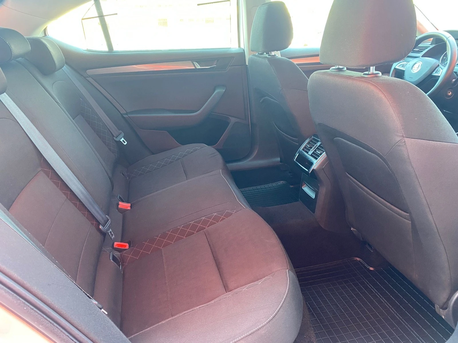 Skoda Superb 1.6TDI 120 k.c. | Mobile.bg   13