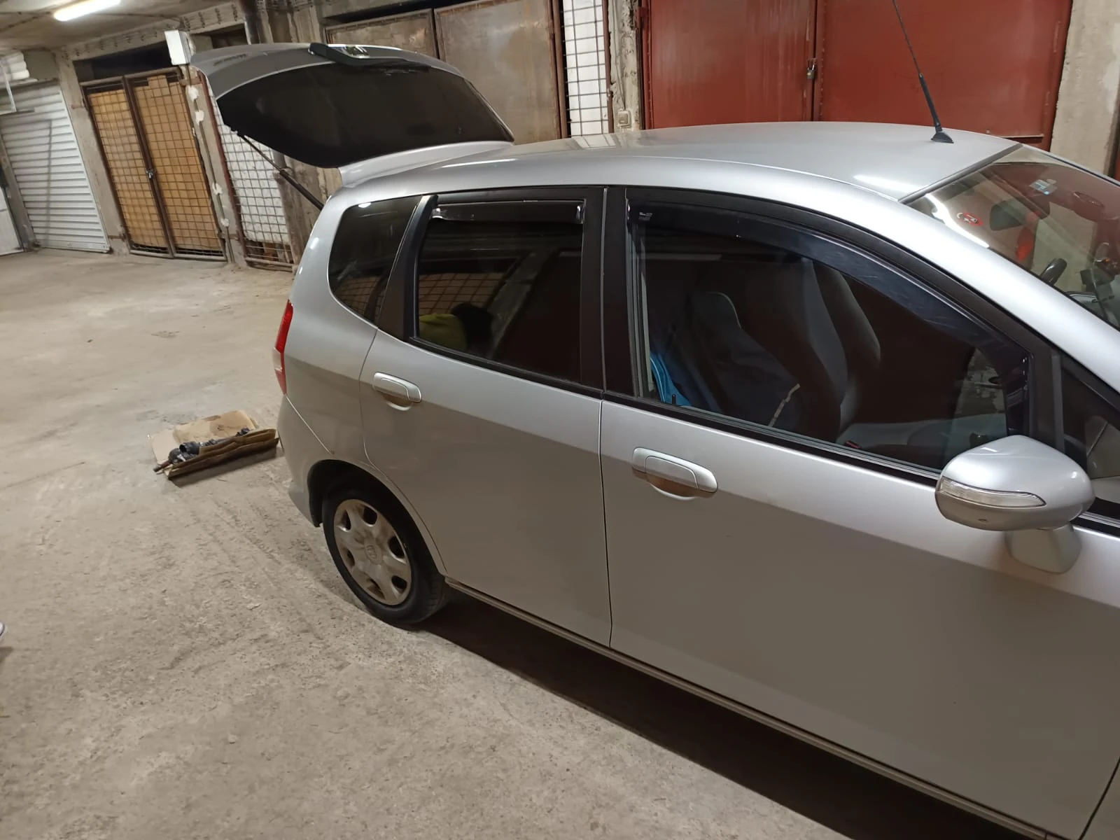 Honda Jazz 1.4 i-DSI - изображение 5