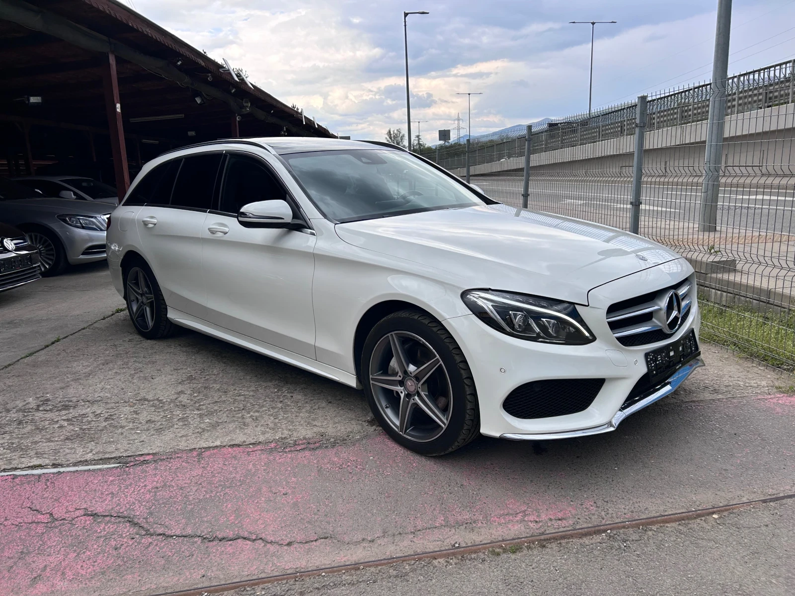 Mercedes-Benz C 220 d AMG PREMIUM 4MATIC - изображение 5