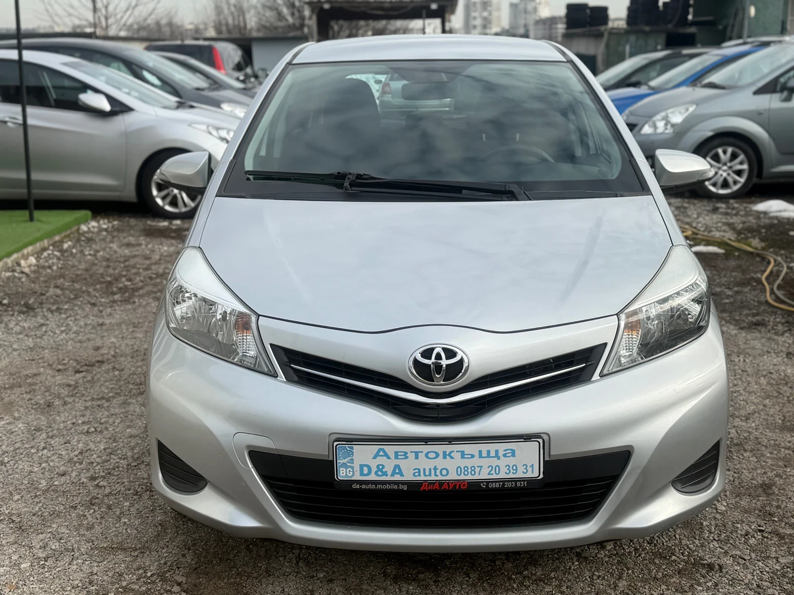 Toyota Yaris 1.33i Швейцария Евро5. 6скорости - изображение 3