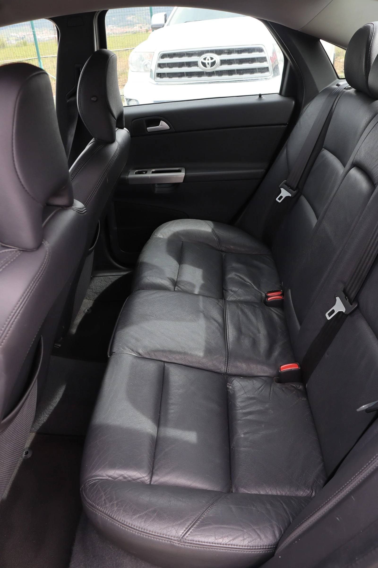 Volvo S40 2.0* 136* k.c - изображение 10