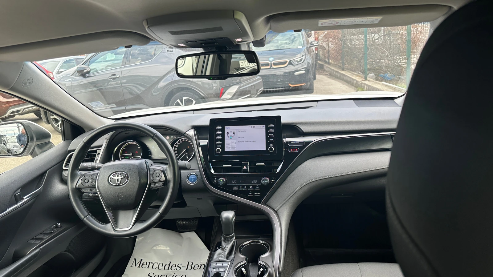 Toyota Camry 2.5 Hybrid, от БГ, в Гаранция, с ДДС - изображение 10