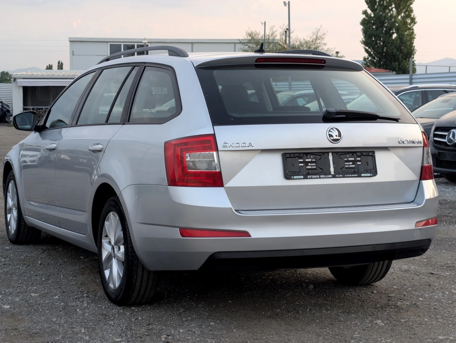 Skoda Octavia 1.6TDi DSG7 2014г. Топ Състояние - изображение 5
