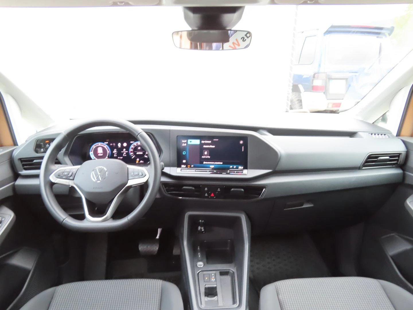 VW Caddy Maxi TDI 7 места - изображение 4