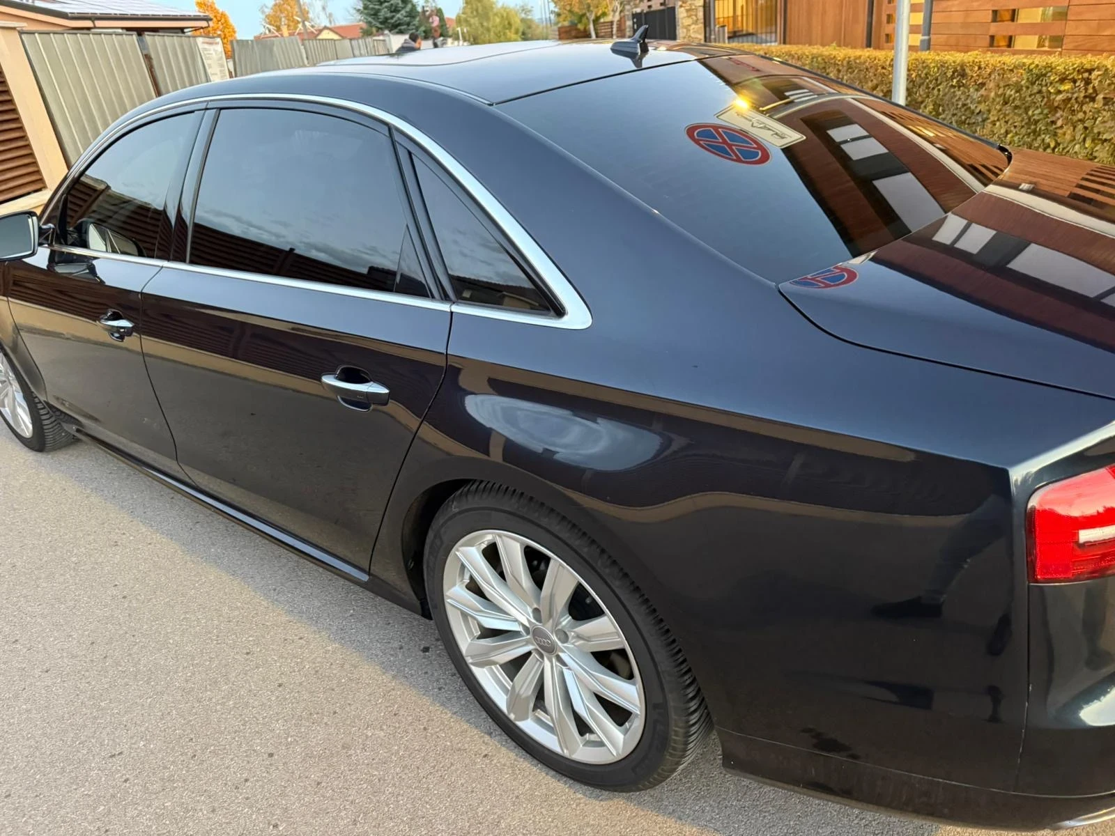 Audi A8  - изображение 2