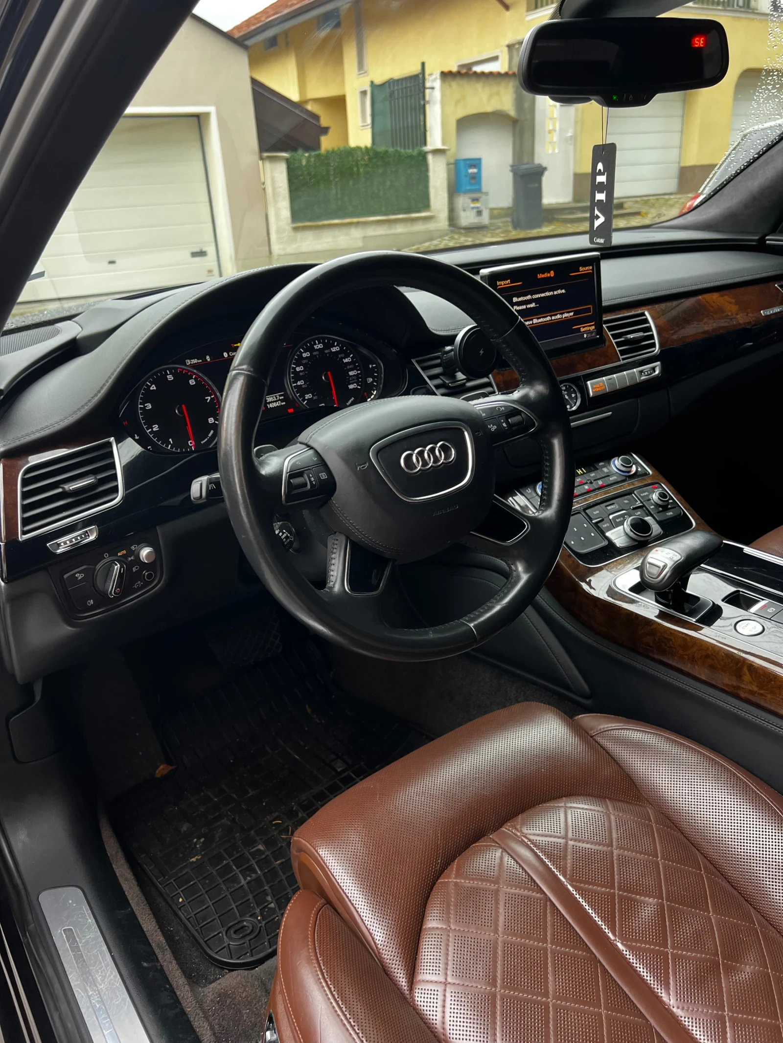 Audi A8  - изображение 4