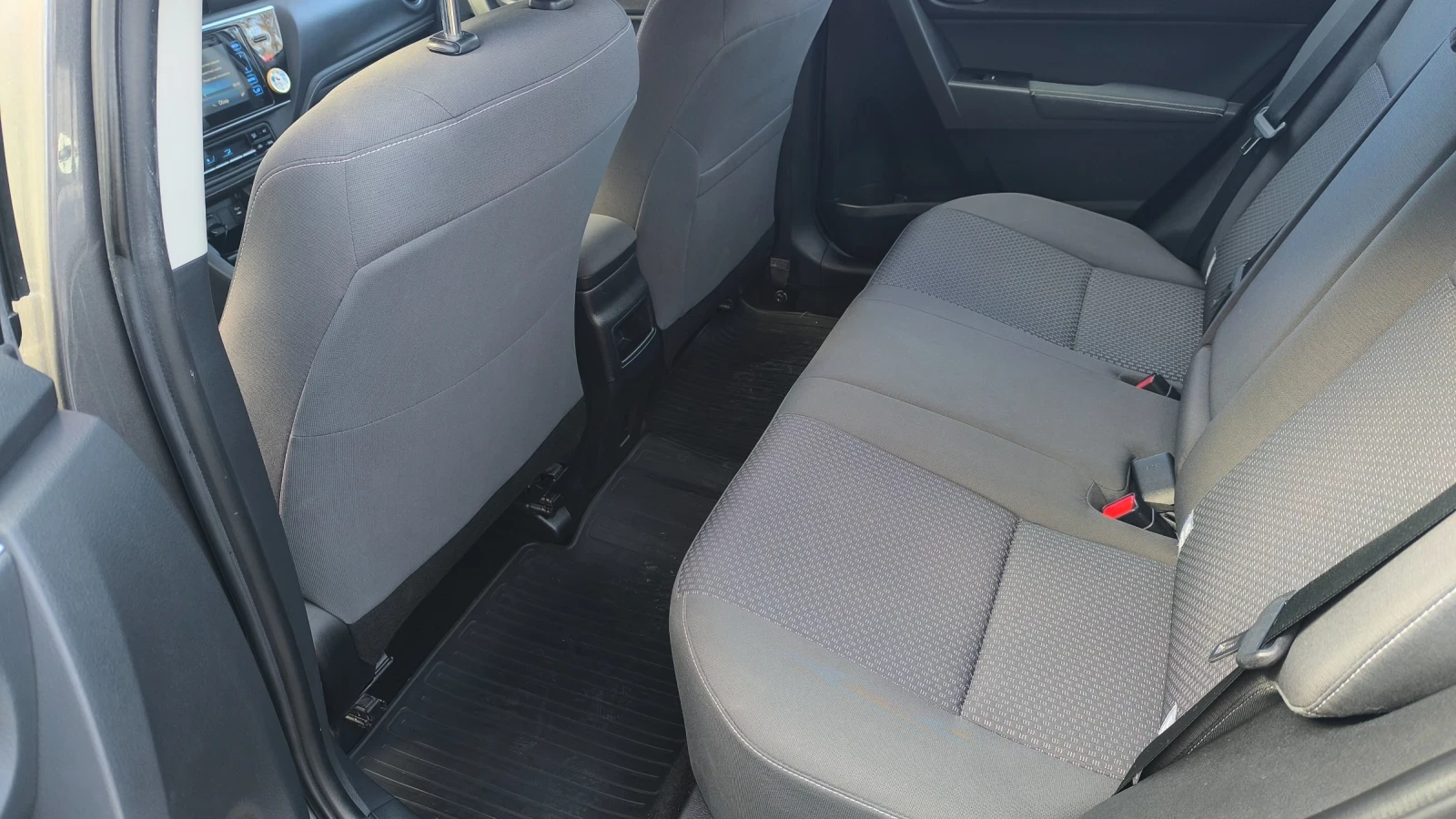 Toyota Corolla  - изображение 10