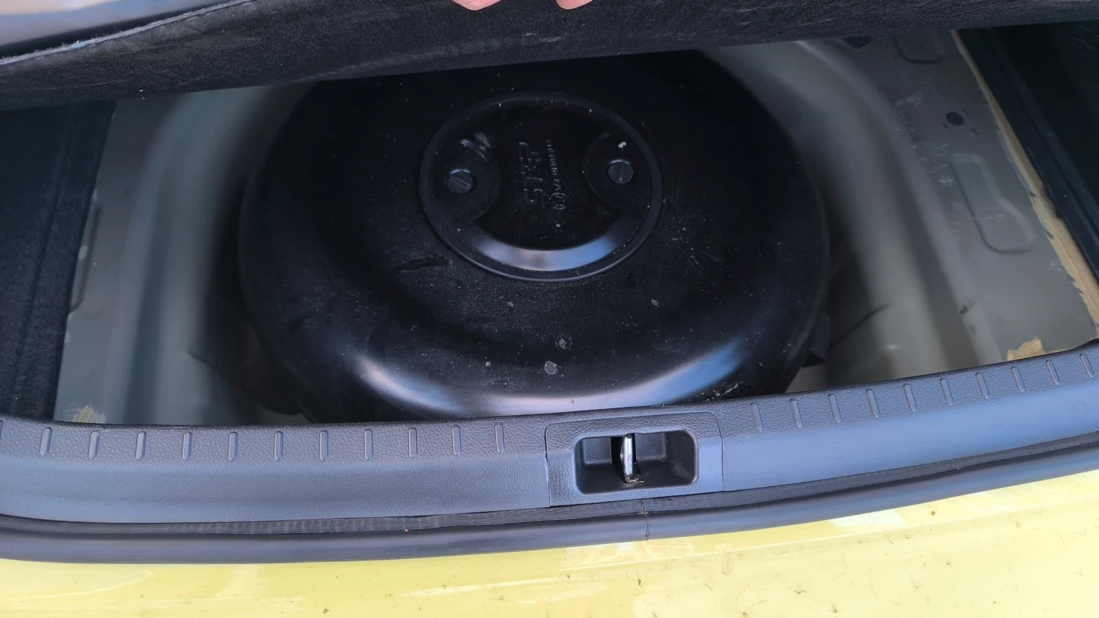 Toyota Corolla  - изображение 8