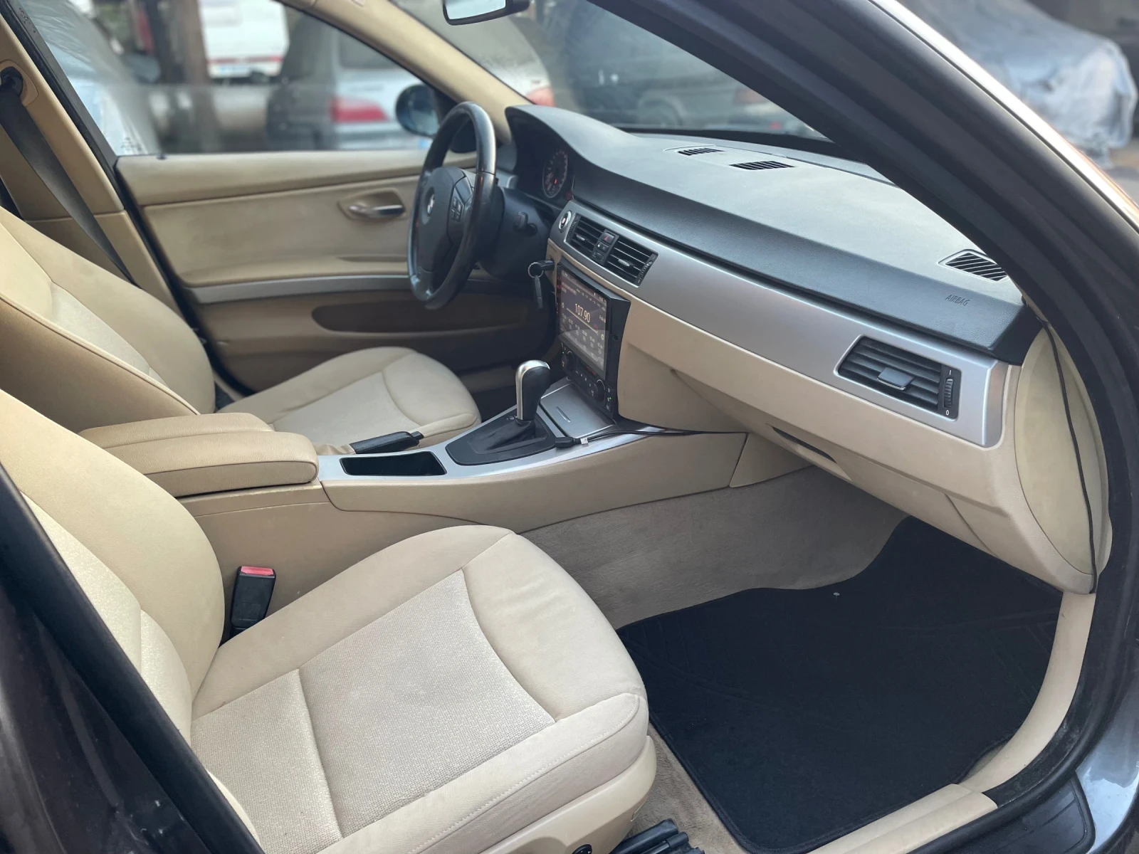 BMW 320 2.0TDI 163 Navi  - изображение 9