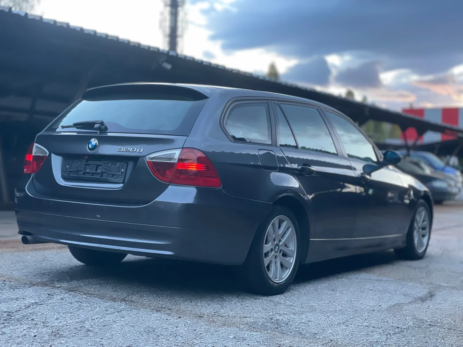 BMW 320 2.0TDI 163 Navi  - изображение 4