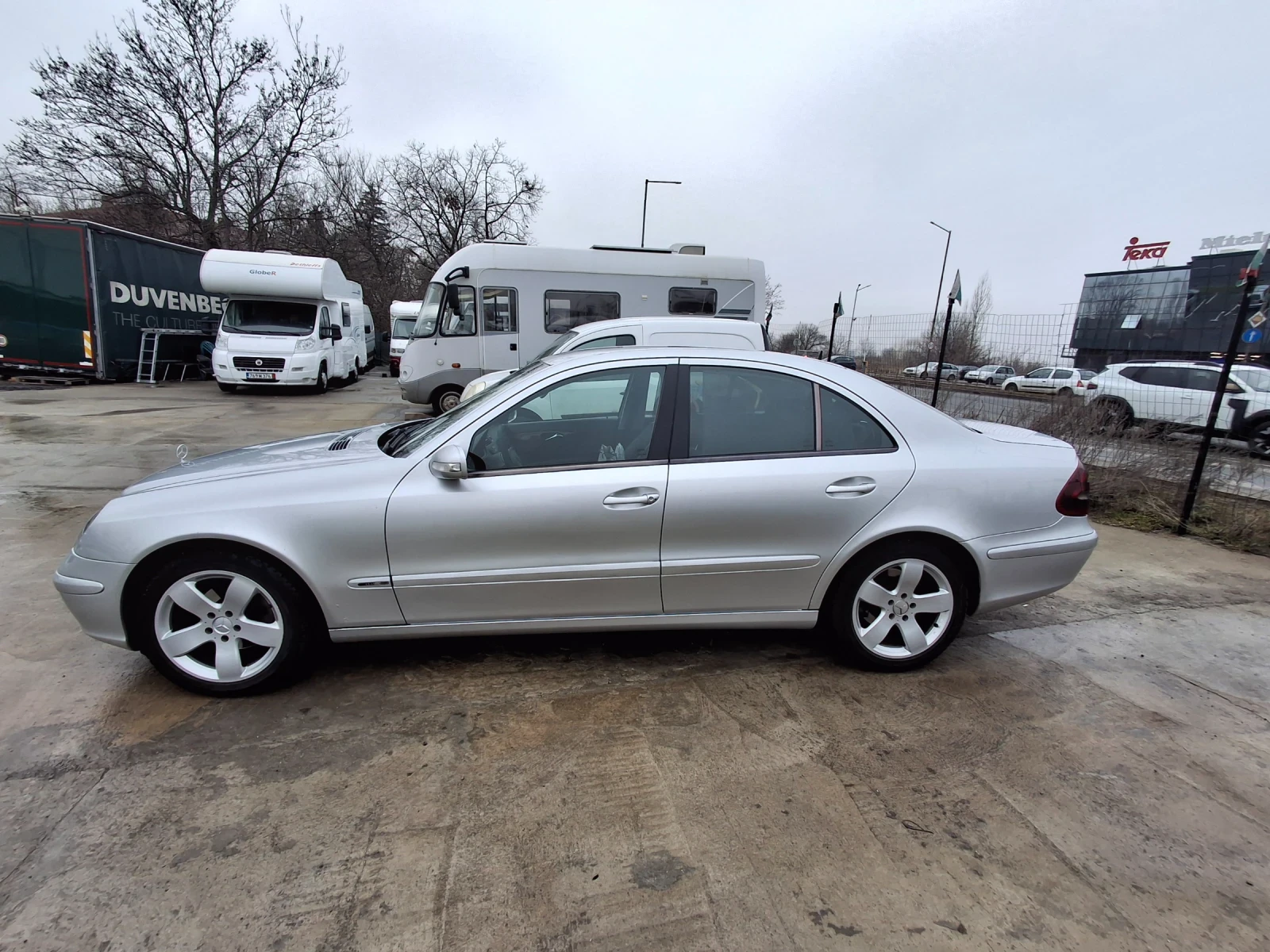 Mercedes-Benz E 200 CDI - изображение 4