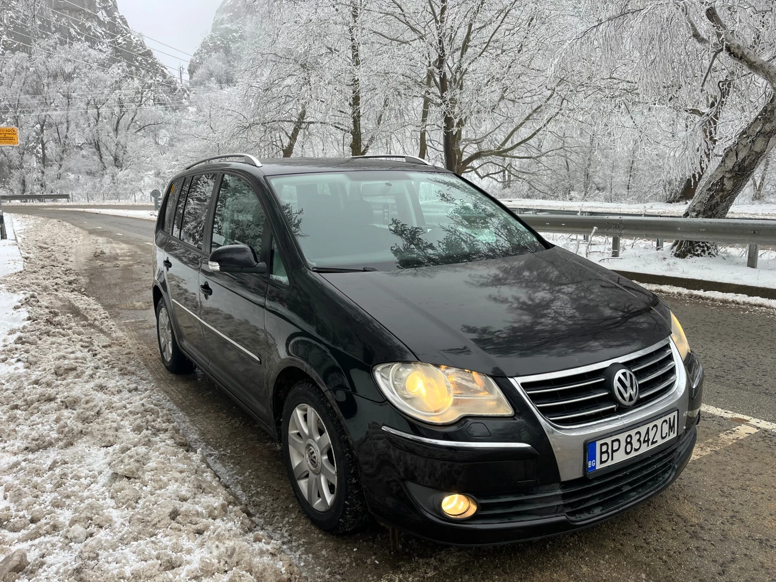 VW Touran 2.0 140 TDI - изображение 7
