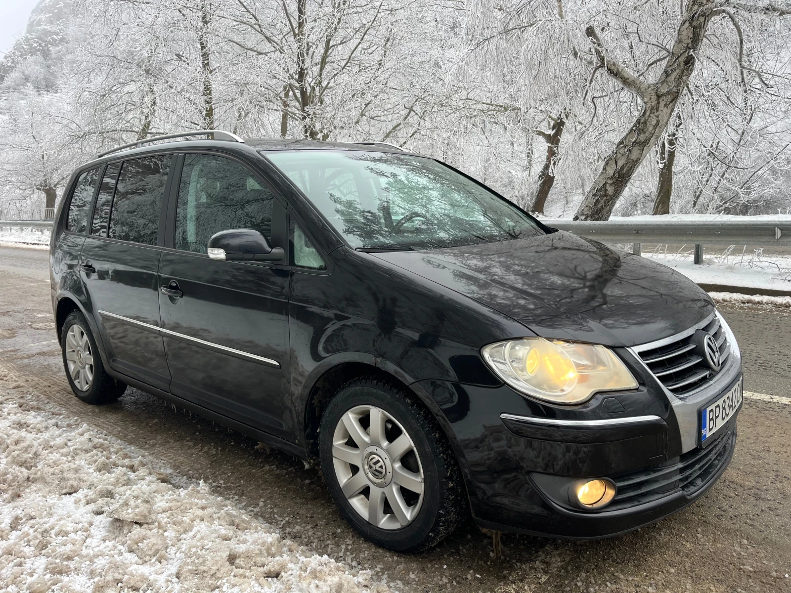 VW Touran 2.0 140 TDI - изображение 4