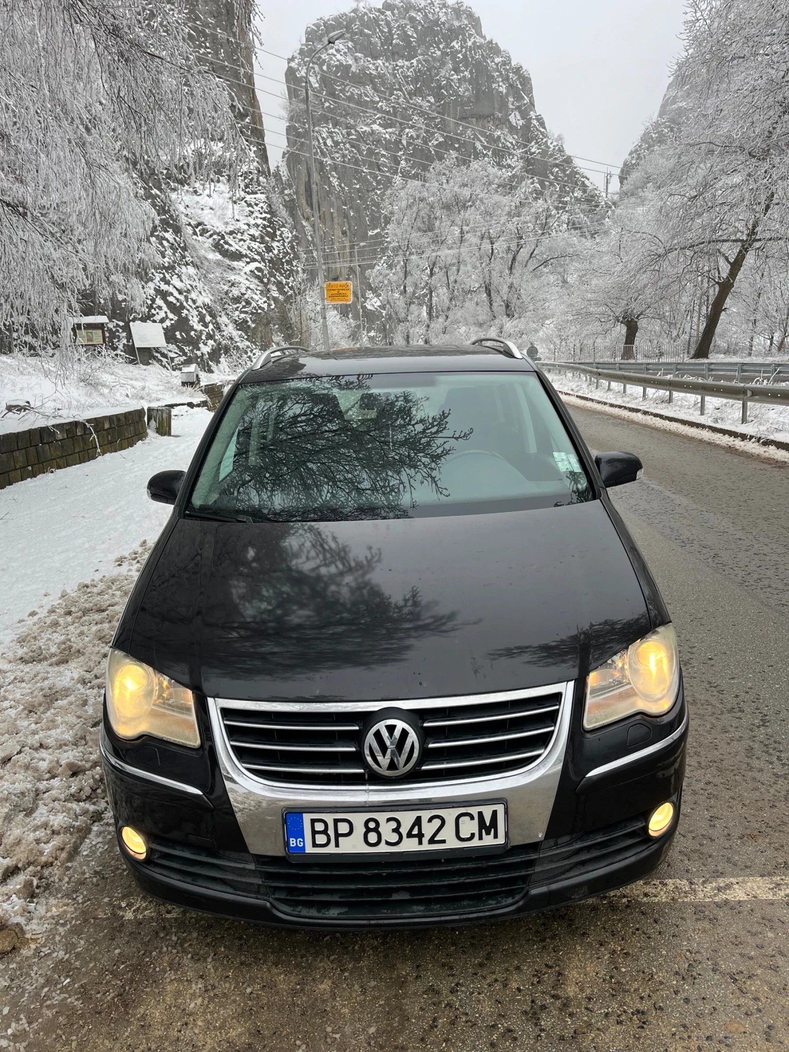 VW Touran 2.0 140 TDI - изображение 3