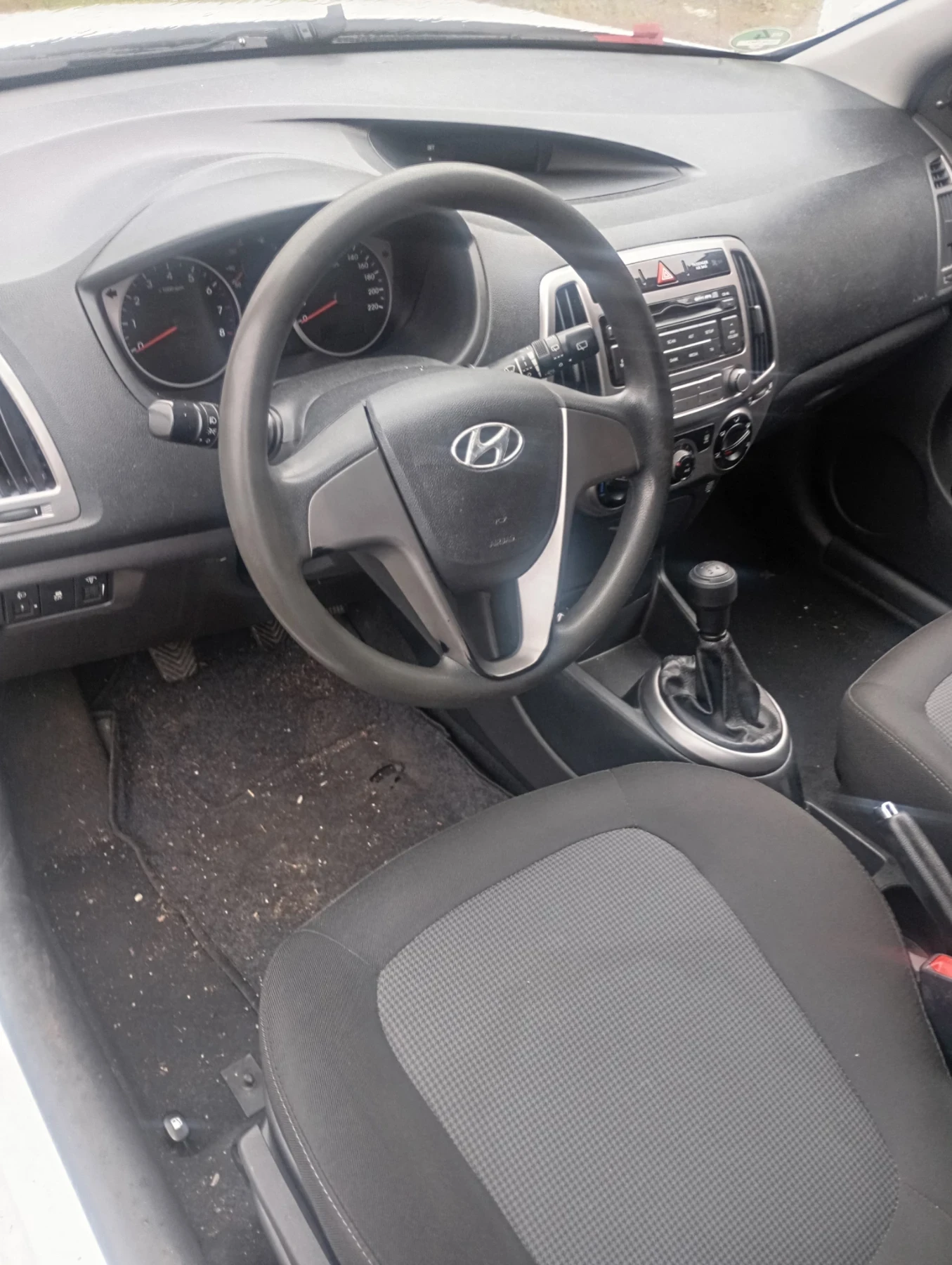 Hyundai I20 1.2, снимка 7 - Автомобили и джипове - 53482300