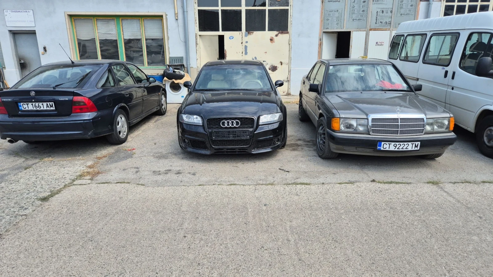 Audi A4 2.5 тди v6 180ks