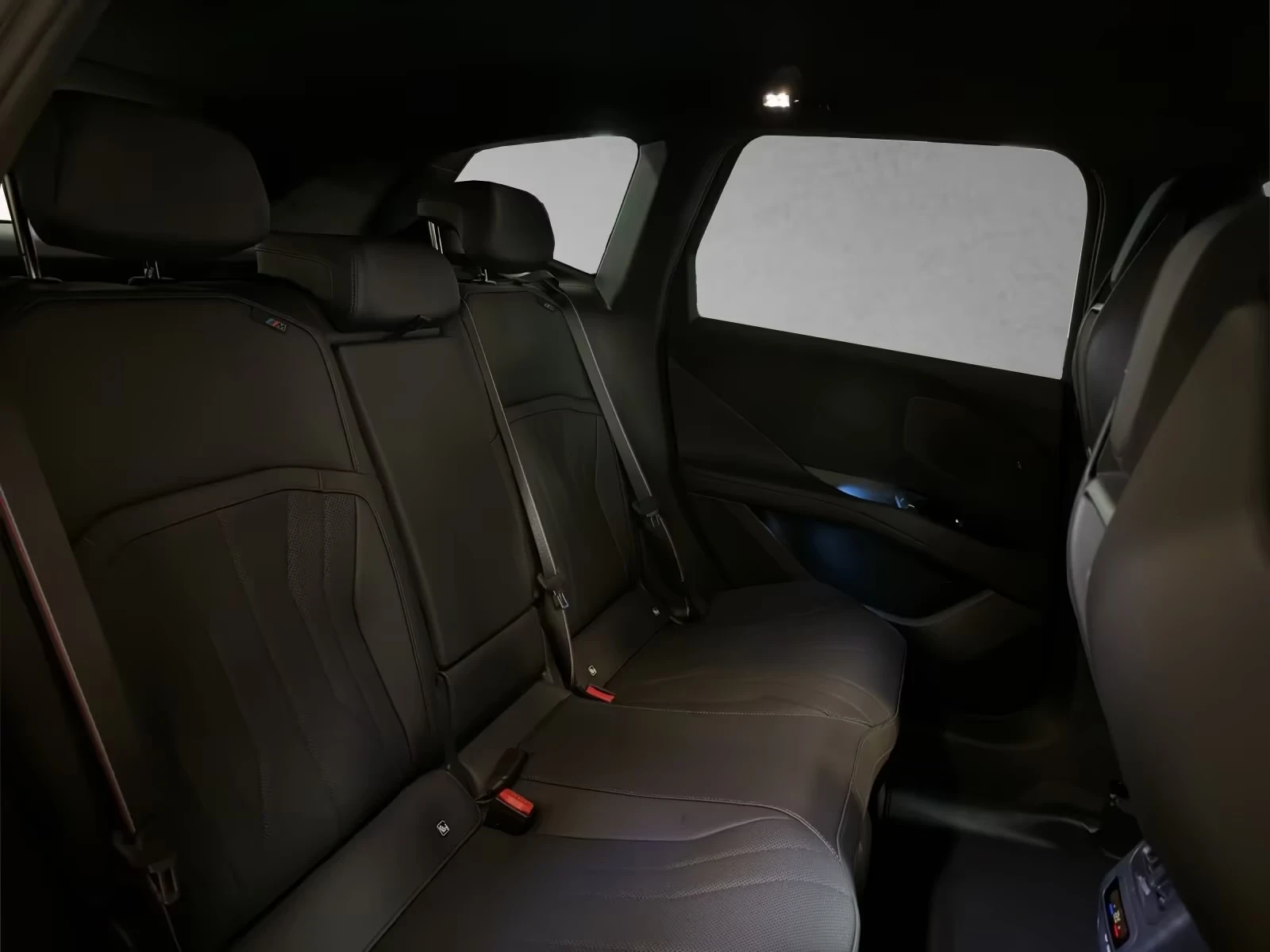 BMW iX3 50 xDrive M sport , снимка 13 - Автомобили и джипове - 54300347