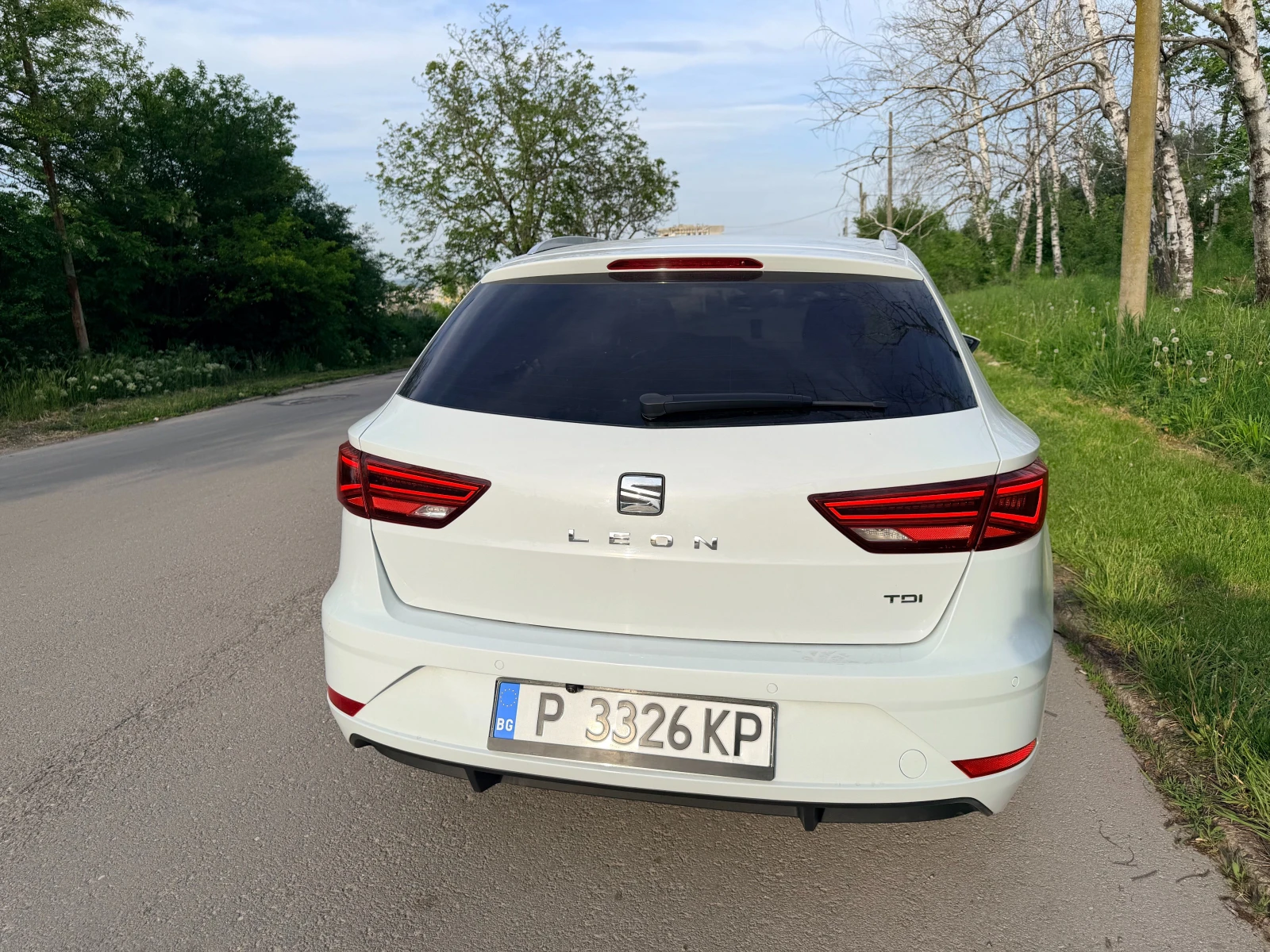Seat Leon ST, снимка 6 - Автомобили и джипове - 54315433