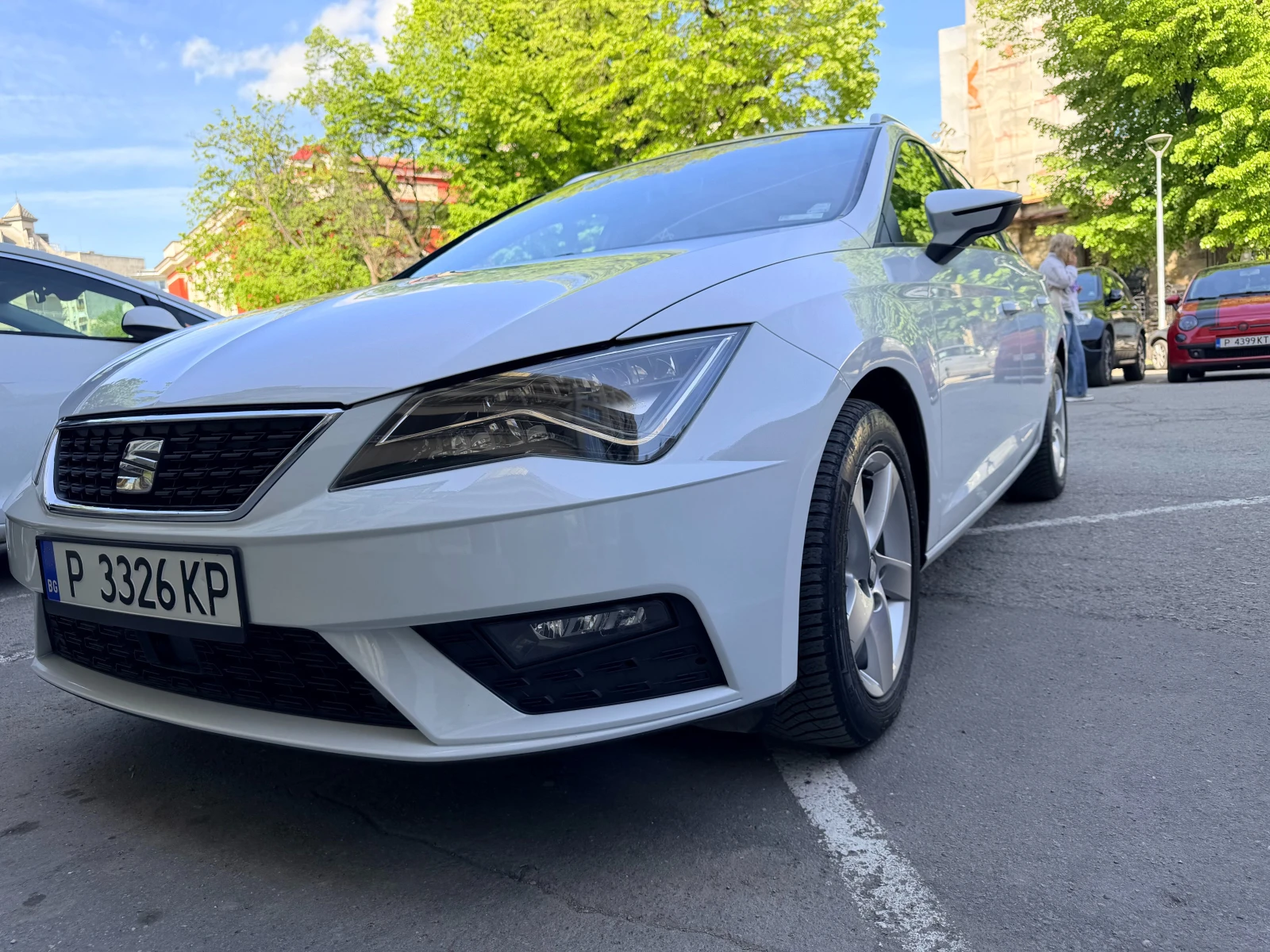 Seat Leon ST, снимка 2 - Автомобили и джипове - 54315433