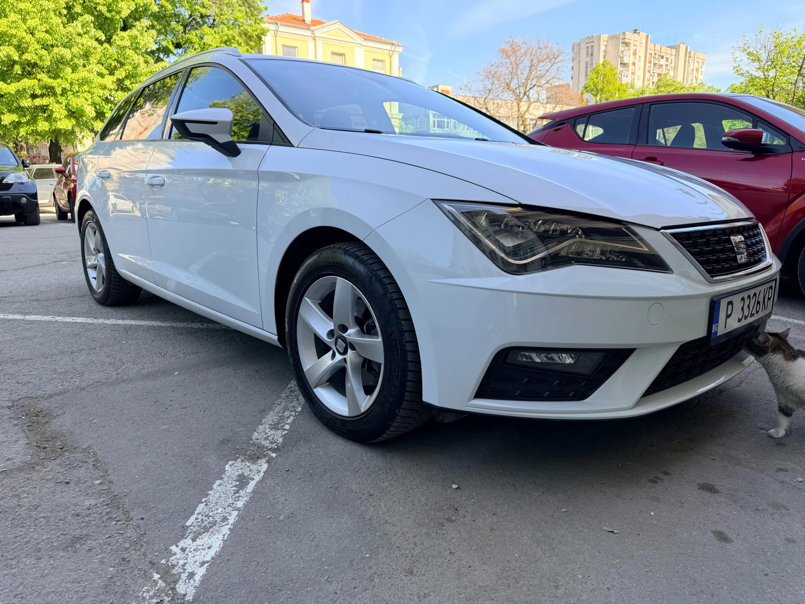 Seat Leon ST, снимка 7 - Автомобили и джипове - 54315433