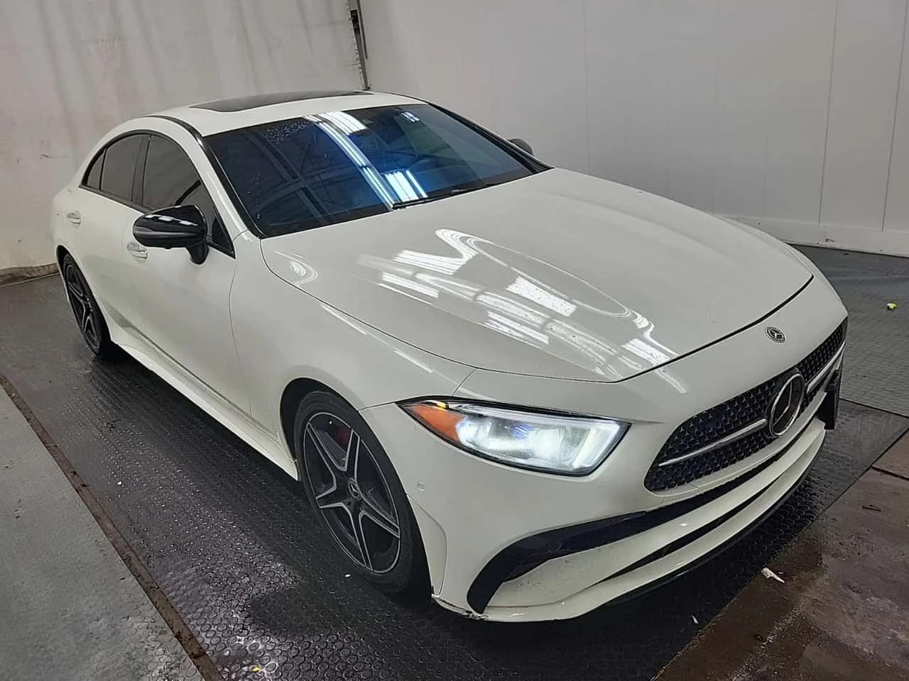 Mercedes-Benz CLS 450  CARFAX, снимка 2 - Автомобили и джипове - 54341146