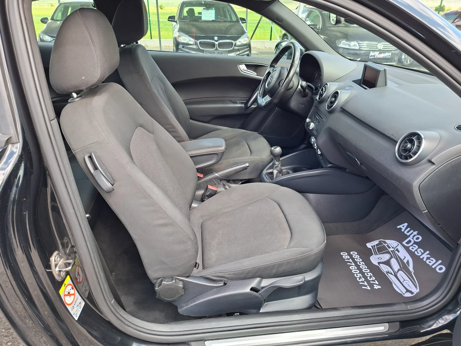 Audi A1 1, 2 tfsi, снимка 15 - Автомобили и джипове - 54388079