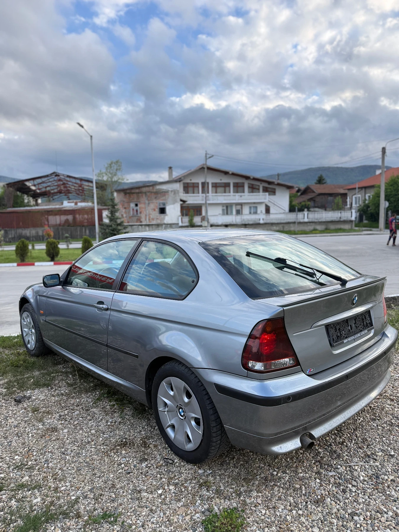 BMW 316 1.8 compact напълно обслужен, снимка 4 - Автомобили и джипове - 54596781
