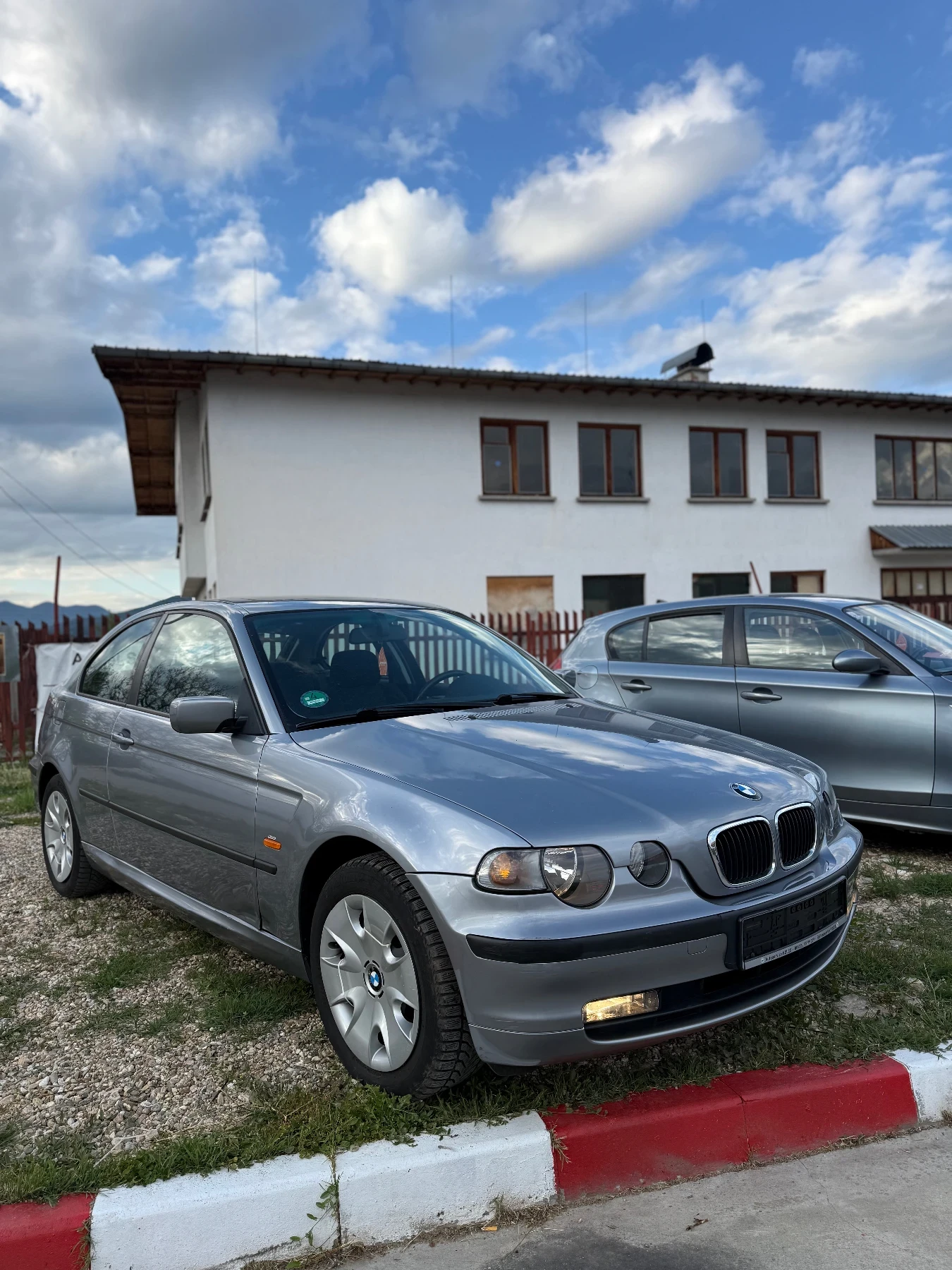 BMW 316 1.8 compact напълно обслужен