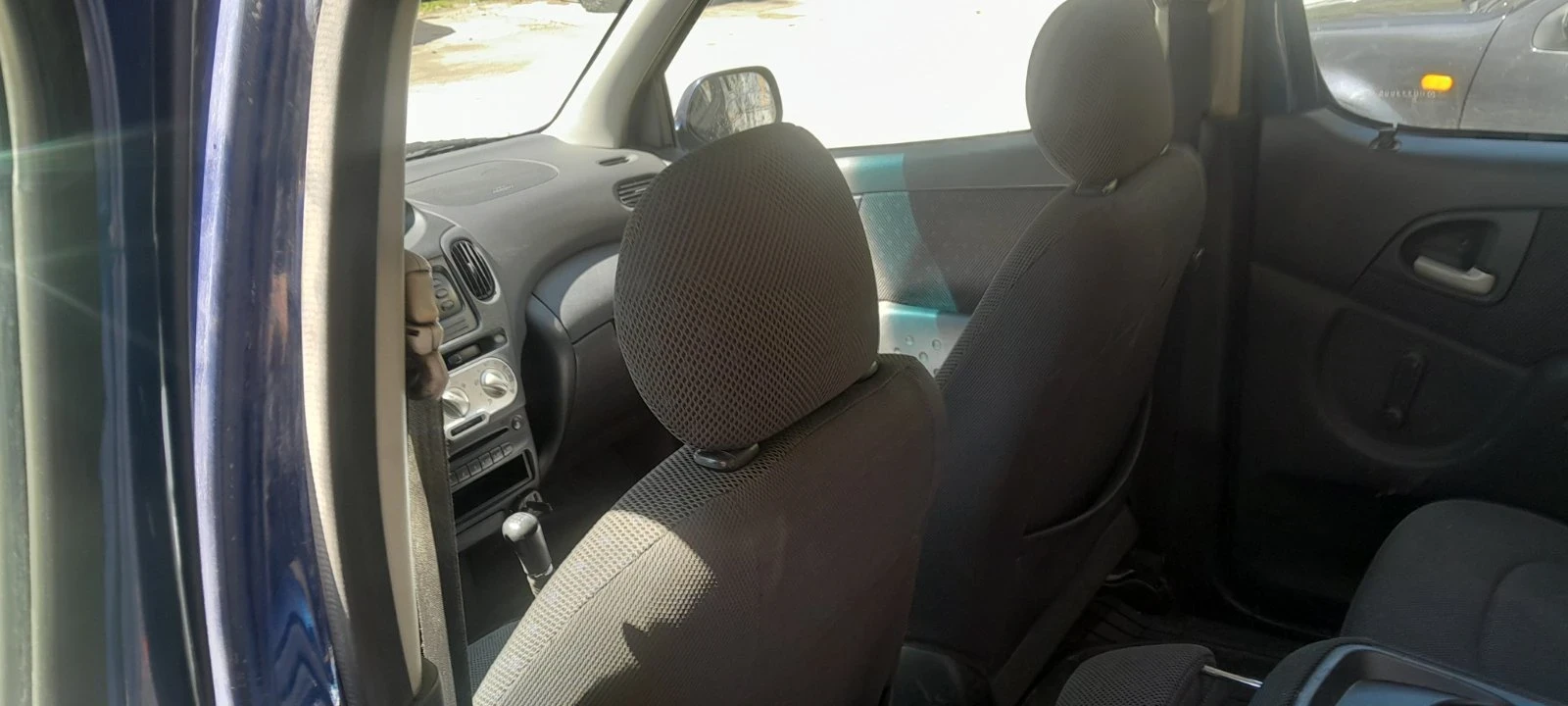 Toyota Yaris verso 1.3 VVT-I, снимка 4 - Автомобили и джипове - 54904667