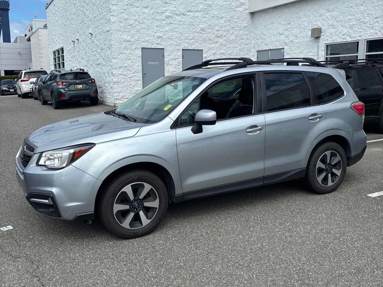 Subaru Forester Touring | CARFAX | БЕЗ ПЪРВОНАЧАЛНА ВНОСКА, снимка 2 - Автомобили и джипове - 55106100
