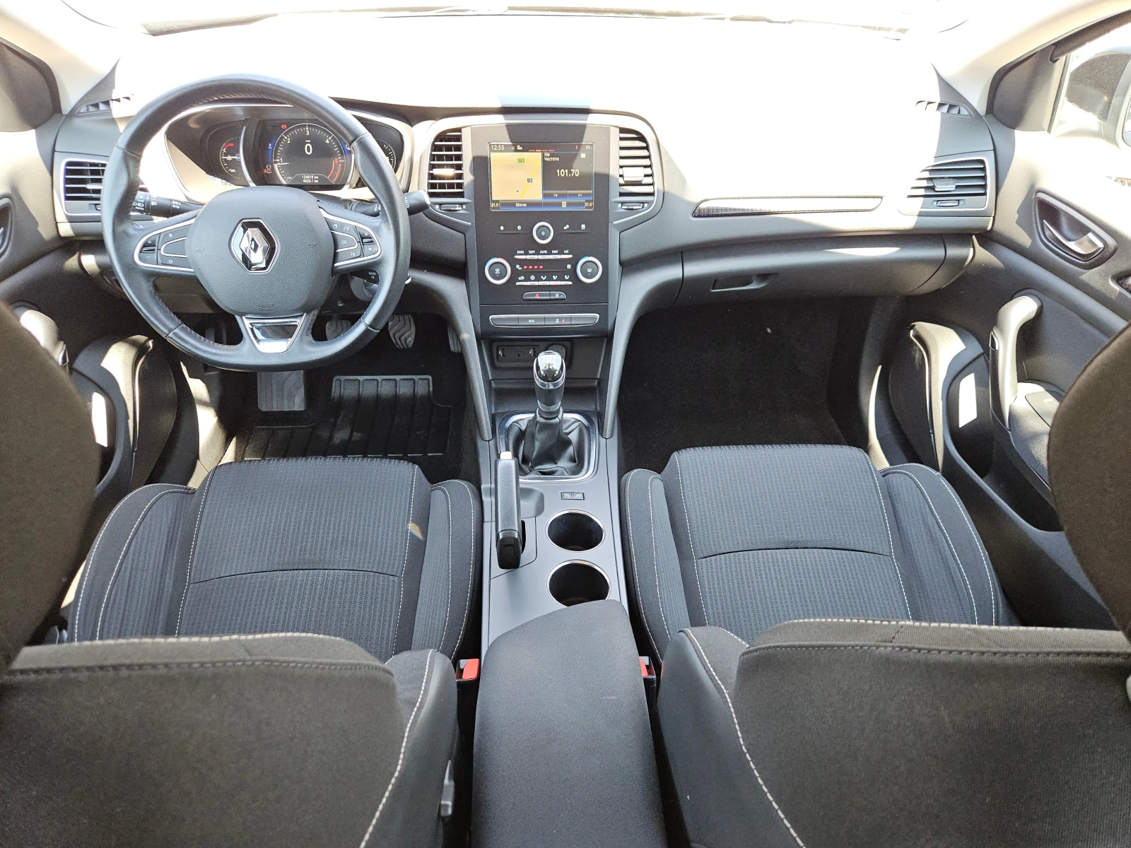 Renault Megane 1.5DCI/Energy/124000км/LED/ACC/NAVI/БЛУТУТ/EU6/ТОП, снимка 10 - Автомобили и джипове - 55486121
