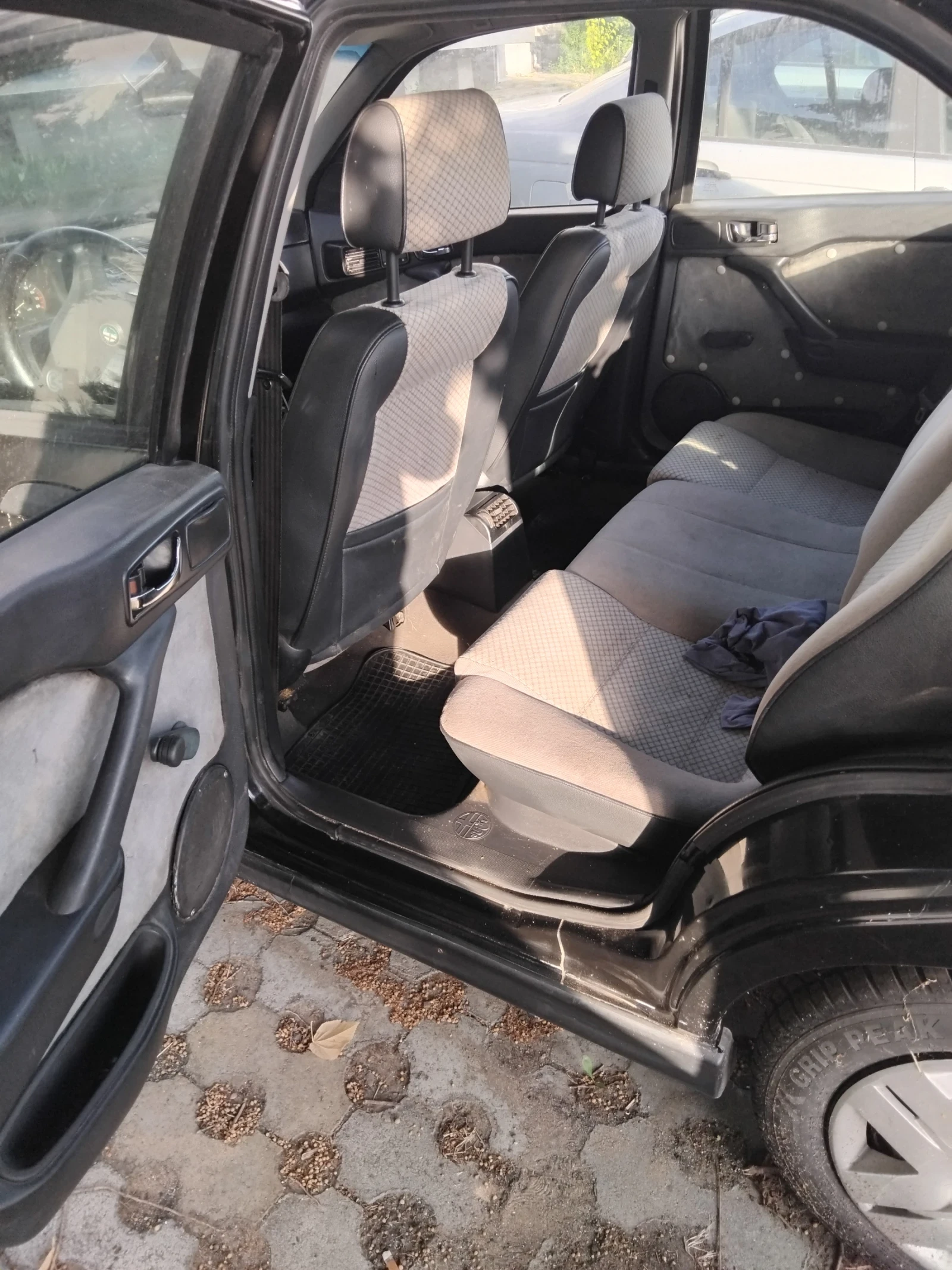 Alfa Romeo 146, снимка 6 - Автомобили и джипове - 55496273