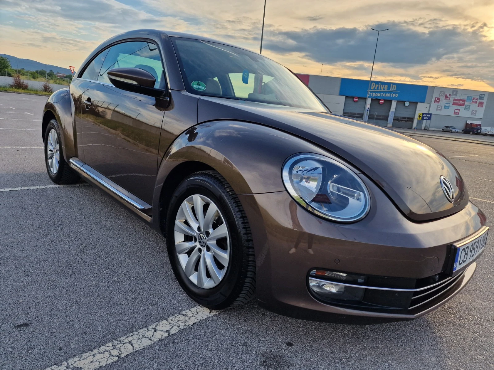 VW Beetle TSI, снимка 4 - Автомобили и джипове - 55579810