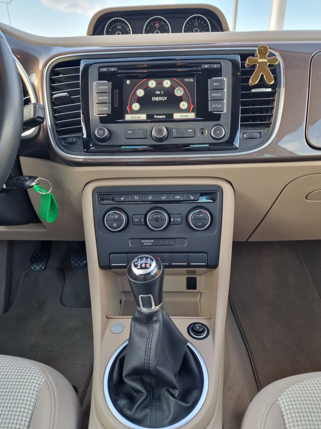 VW Beetle TSI, снимка 9 - Автомобили и джипове - 55579810